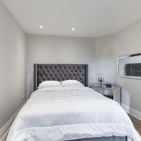 Luxury Adventure, Rutherford Go Station & Wonderland Vaughan Exterior foto